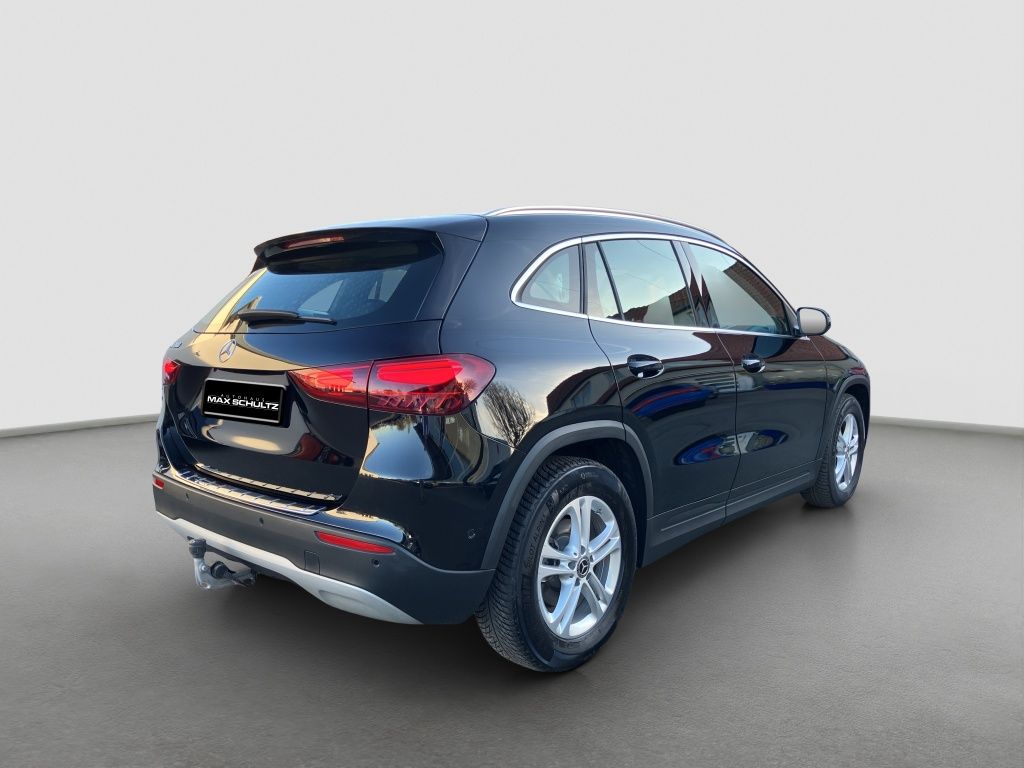 Fahrzeugabbildung Mercedes-Benz GLA 180 LED*AHK*NAVI*KAMERA*TOTWINKEL*DAB