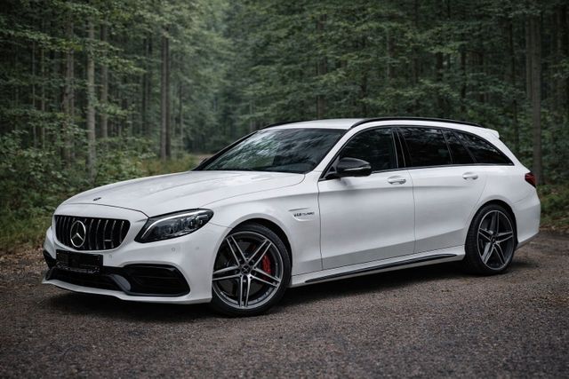 MERCEDES-BENZ C63 S AMG | Burm | Bremsen, Service, Reifen Neu