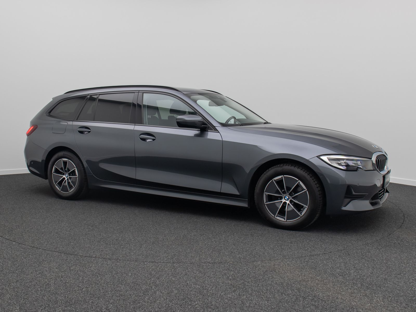 Fahrzeugabbildung BMW 320d Sport Line Kamera DAB Alarm HiFi Komfort