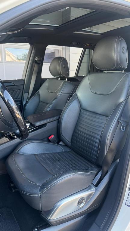 Mercedes-Benz GLS 500