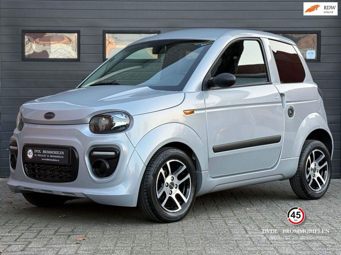 MICROCAR M.Go