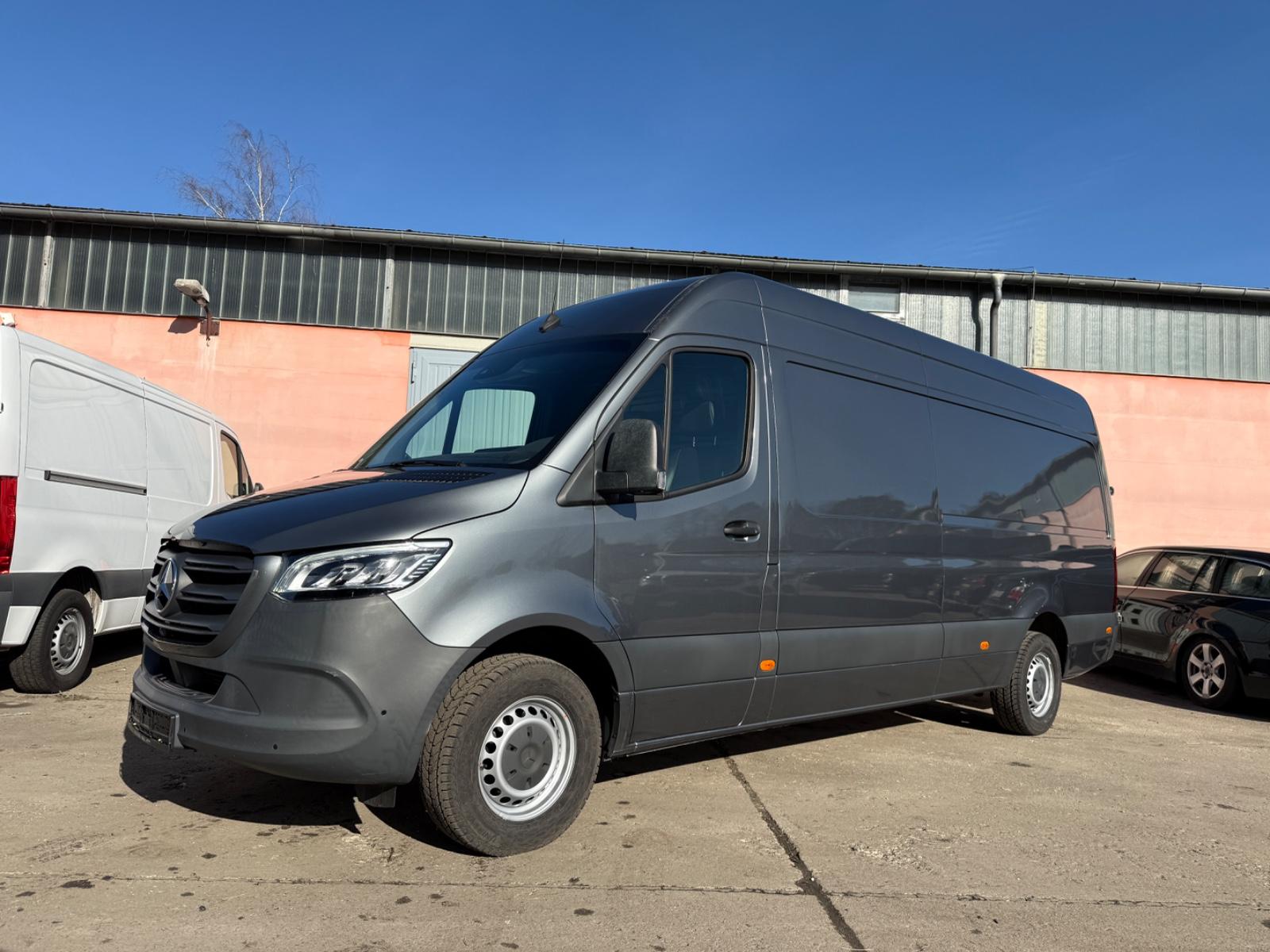 Mercedes-Benz Sprinter 319 Maxi"L3H2"V6"LED"Lüft"360"Distr"AHK