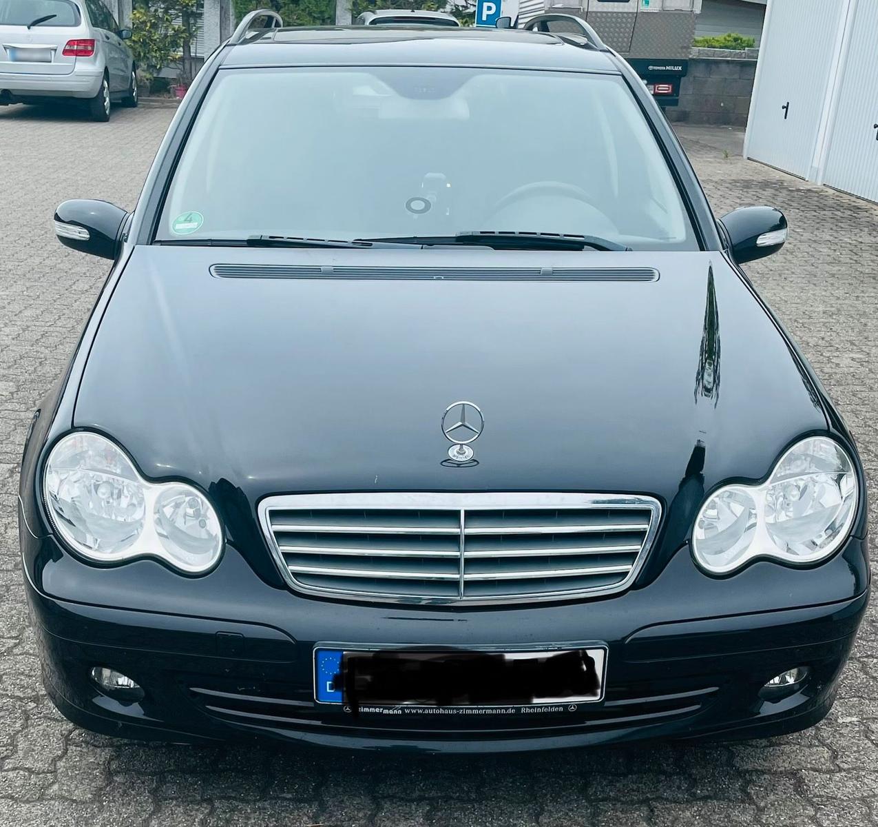 Mercedes-Benz C180 2006 — rear view