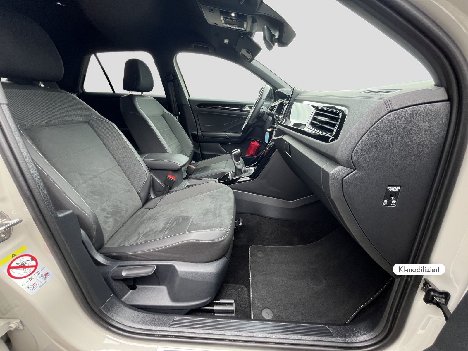Volkswagen T-Roc - Bild 5