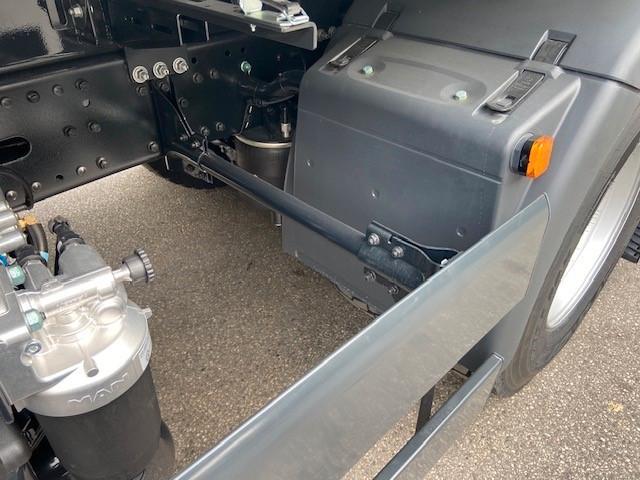 MAN 35.480 8x4 BL TN   Intarder Meiller