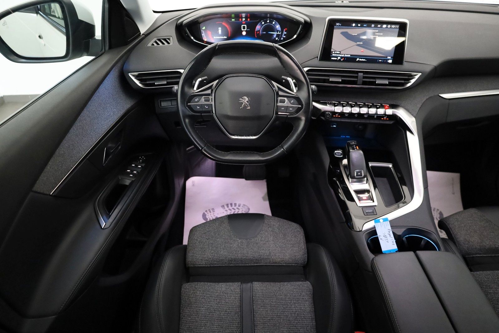 Fahrzeugabbildung Peugeot 5008 Allure 7 Si.,T.Leder,Navi,LED,SH,PDC,Kamera