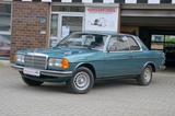 Mercedes-Benz 230 CE Coupé, sehr schöner Zustand - : Sportwagen, Schöne