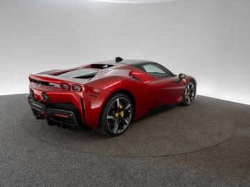 2021 Ferrari SF90 照片 6