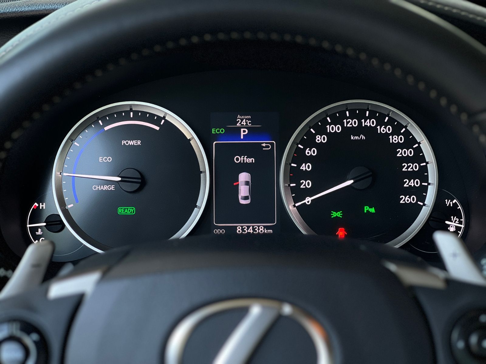 Fahrzeugabbildung Lexus IS 300h Executive Line LED NAV SHZ