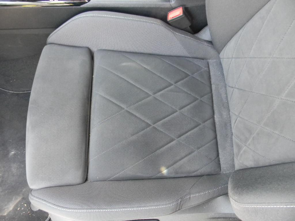 Volkswagen Golf VIII Lim. Style 1,5 TSI 6 GANG KAMERA, миниатюра 9