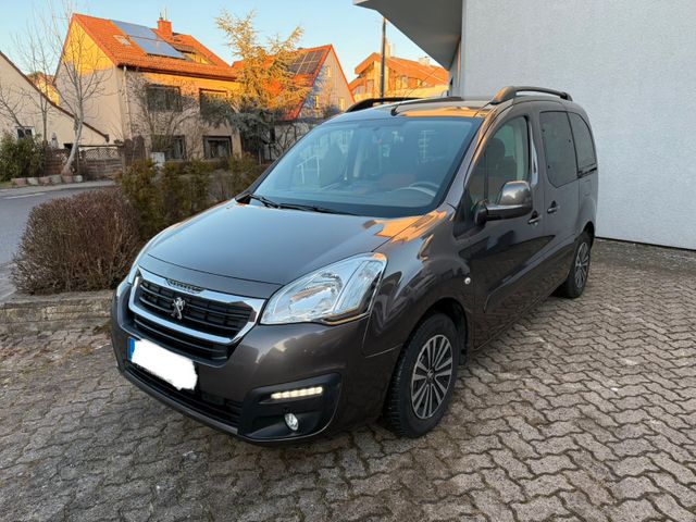 Peugeot Partner Tepee Active 1.6 Blue HDI *viele Extras*