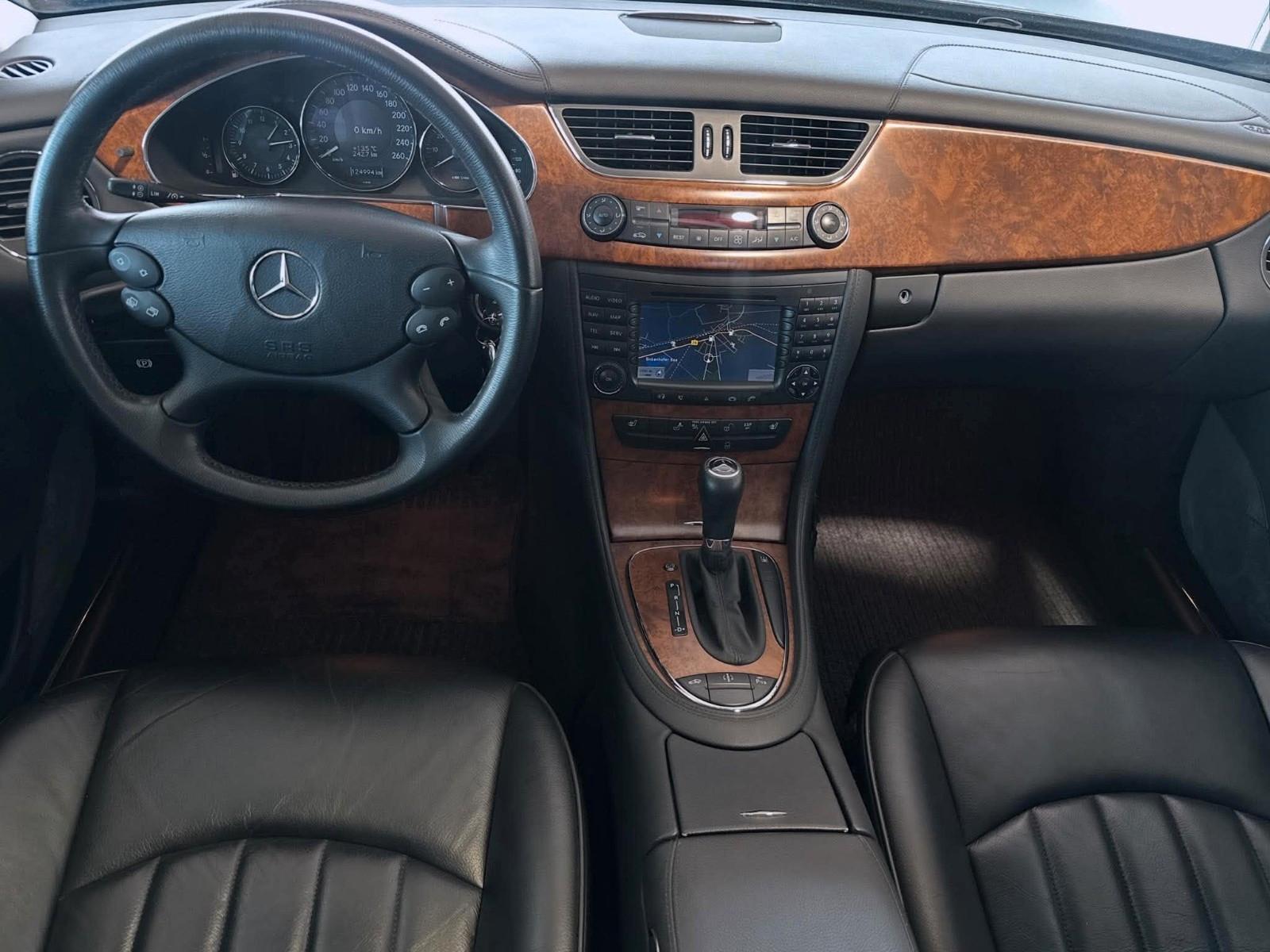 Mercedes CLS 500 5.5 V8 387 ch – Pack AMG – Toit ouvrant – Entretien Mercedes – 125 000 km