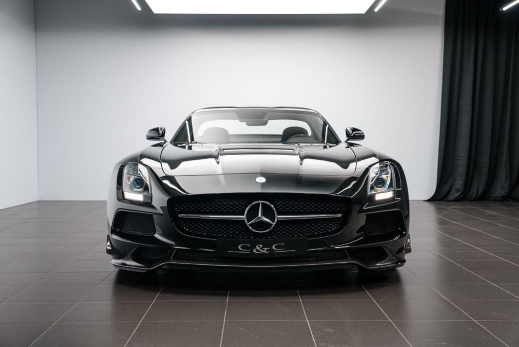 Mercedes-Benz SLS AMG