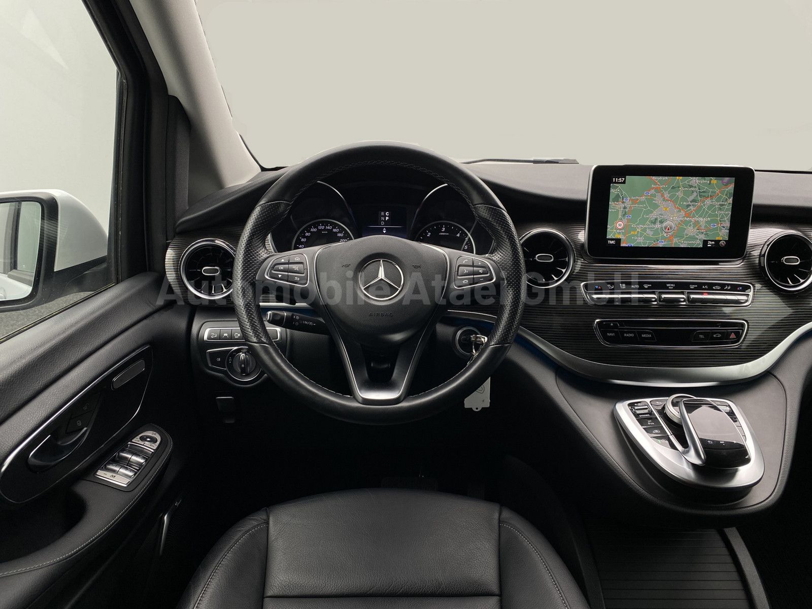 Fahrzeugabbildung Mercedes-Benz V 300d 4MATIC lang *Avantgarde Edition* 3187