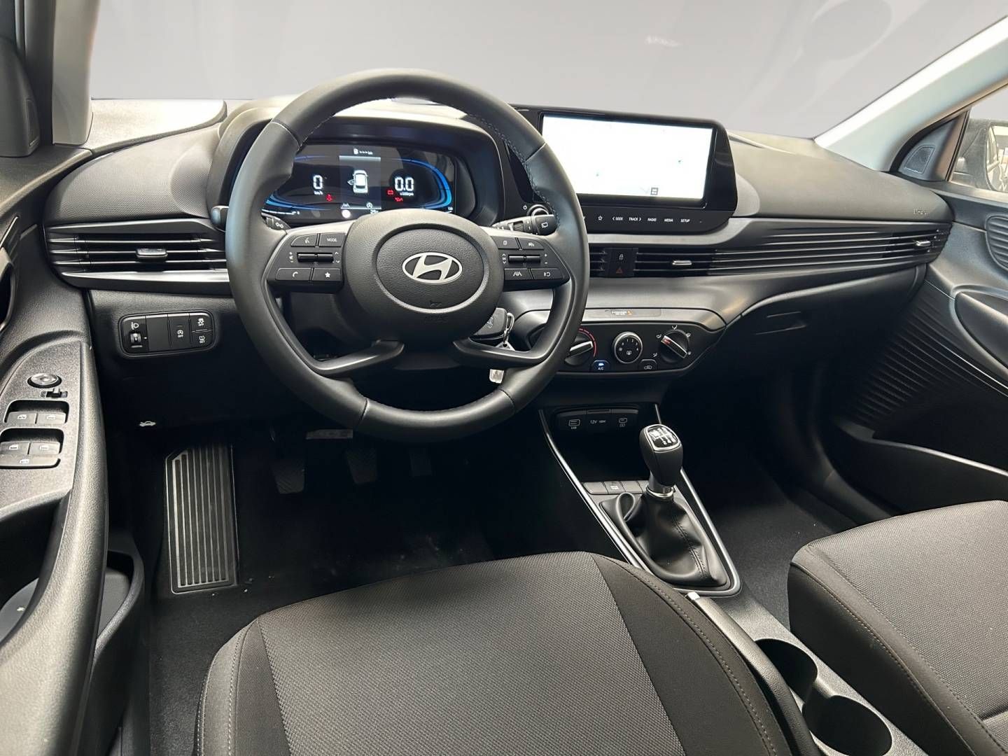 Fahrzeugabbildung Hyundai i20 FACELIFT | 1.0 T-GDI (90 PS)| 6-MT 2WD Selec