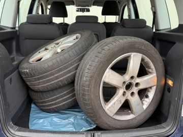 Volkswagen Touran - 8