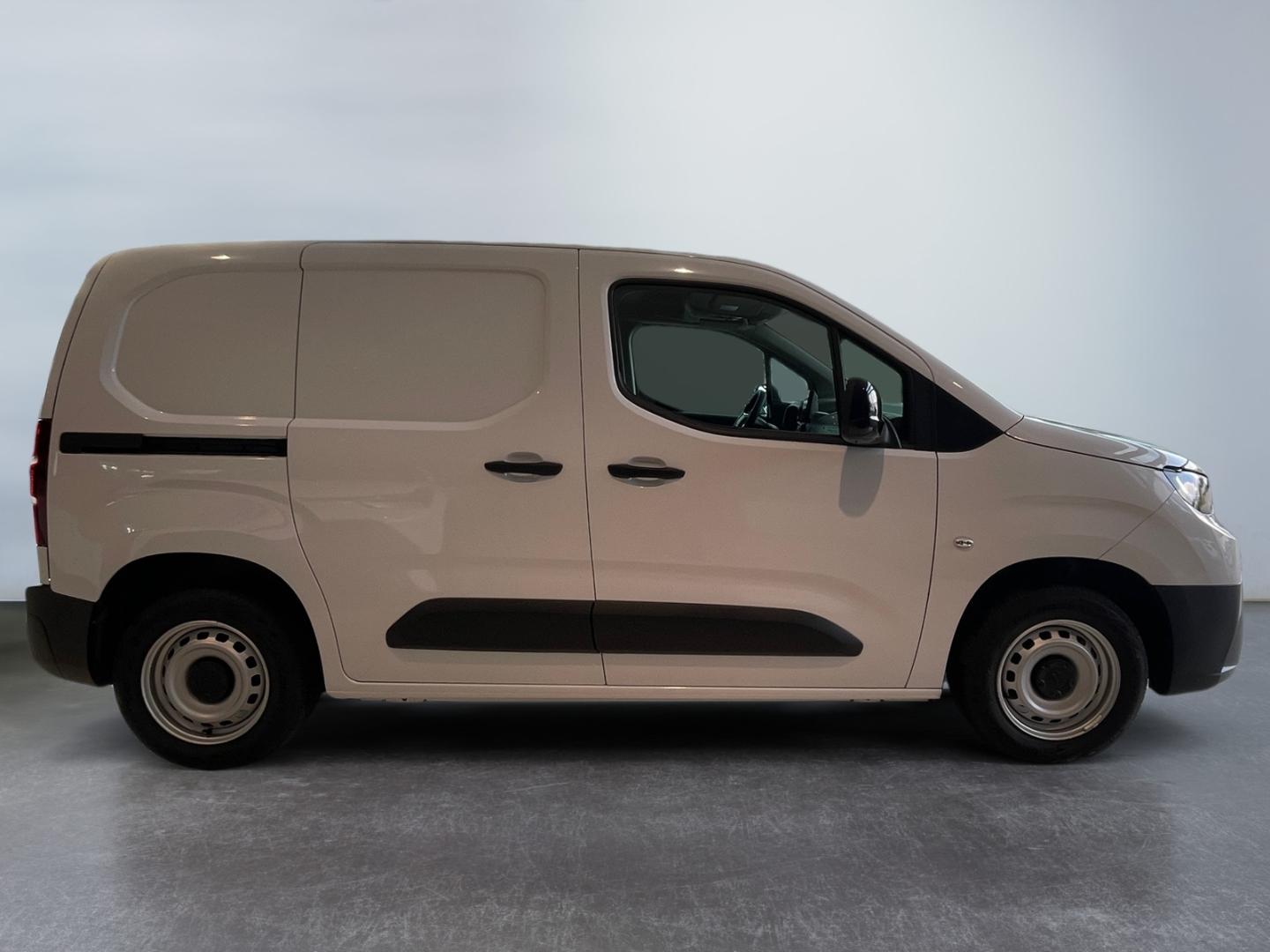Toyota Proace 1,2 l P, Meister, L1 6MT 4 Türen, 3, миниатюра 8