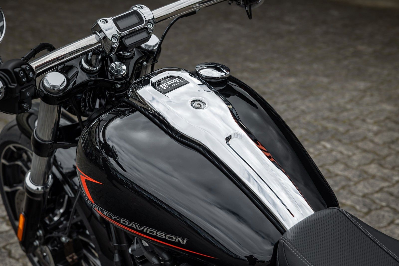 Fahrzeugabbildung Harley-Davidson FXBR Breakout 117 cui -Jekill & Hyde -