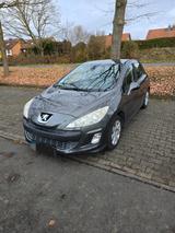 Peugeot 308 Premium 120 VTi Premium - Peugeot 308 Premium mit Benzin-Antrieb