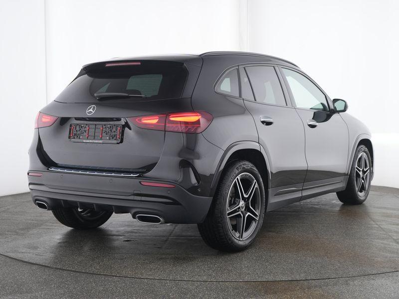 Mercedes-Benz GLA 180 AMG *Winter-P*Night-P*Easy-Pack*LED*