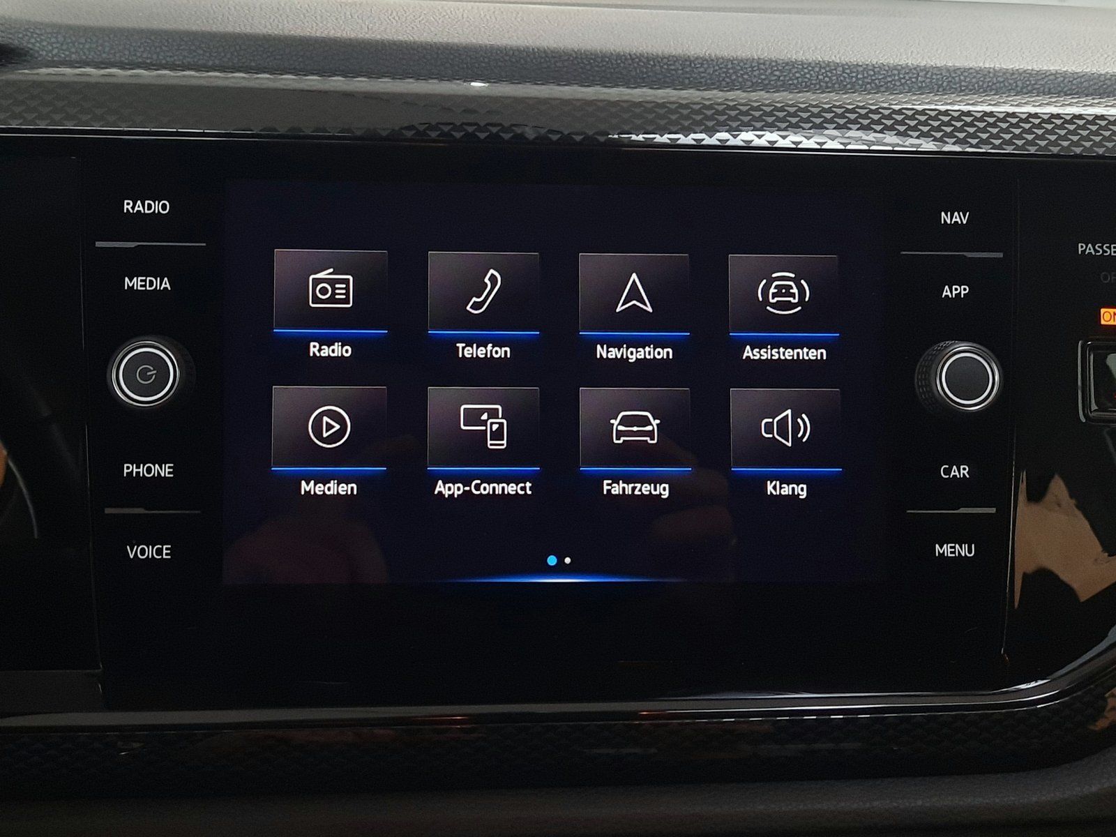 Fahrzeugabbildung Volkswagen Polo TSI DSG Life *LED*Einparkh*Sitzhzg*AppCon.*