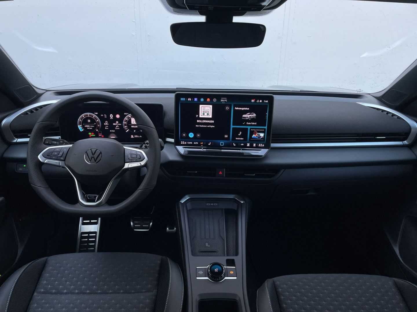T-Roc R-Line 1.5 eTSI DSG AHK/Kamera/Keyless/ACC