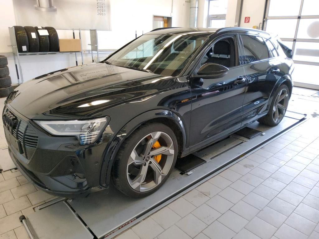 Image of Audi e-tron
