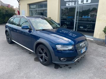 Audi A4 Allroad - 1