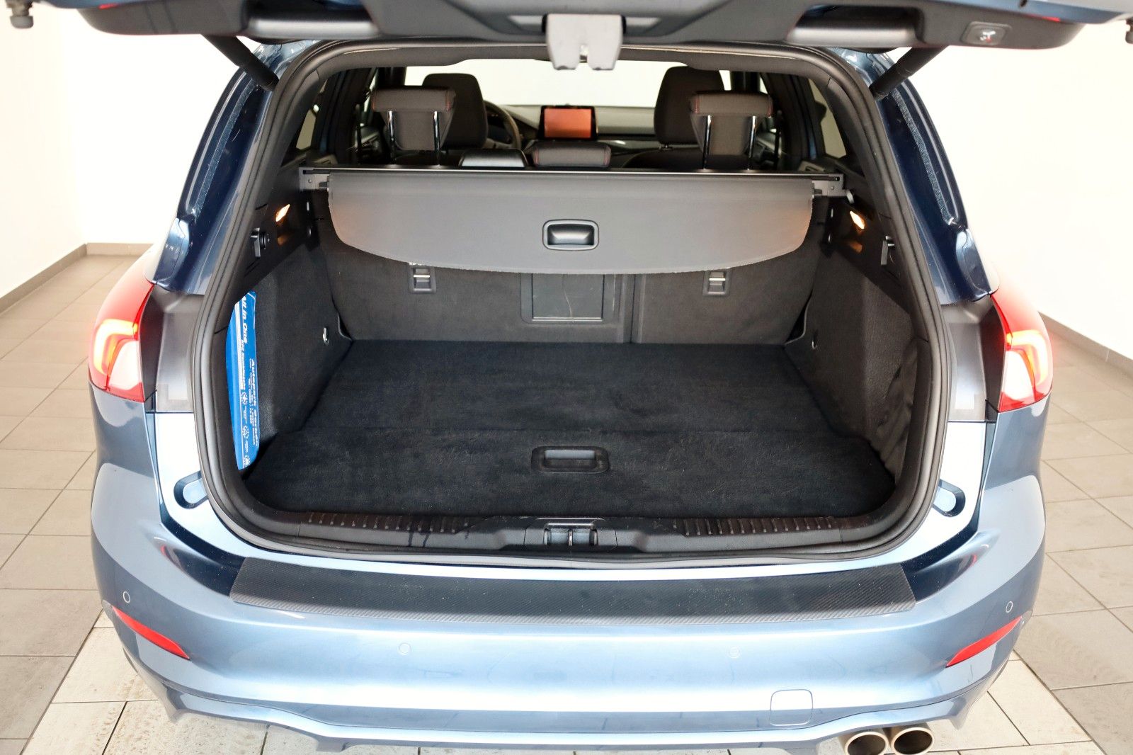 Fahrzeugabbildung Ford Focus Turnier ST-Line X Navi,Panorama,Kamera,SH