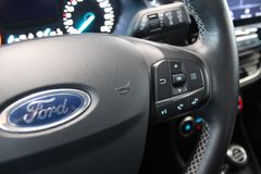 Fahrzeugabbildung Ford Fiesta 1,0 EcoBoost Titanium 5-trg + WinterPaket