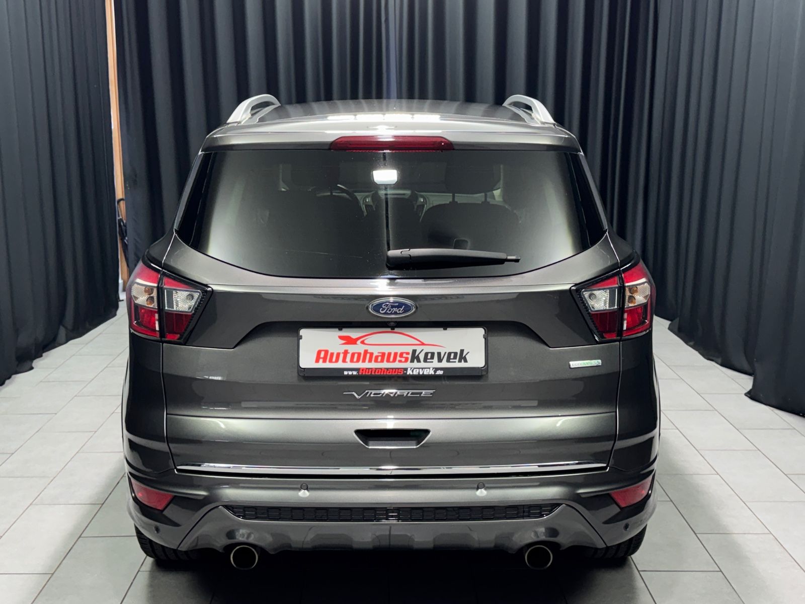 Fahrzeugabbildung Ford Kuga Vignale|SONY|AHK|NAVI|LEDER