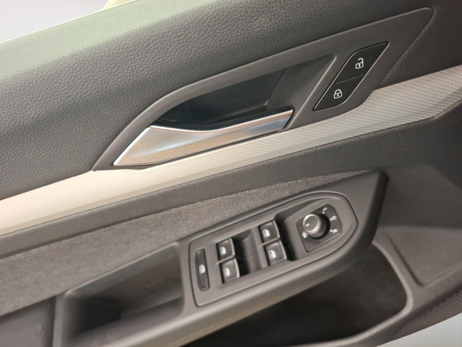 Volkswagen Golf VIII Move 2.0 TDI AHK RFK Navi CarPlay, миниатюра 11