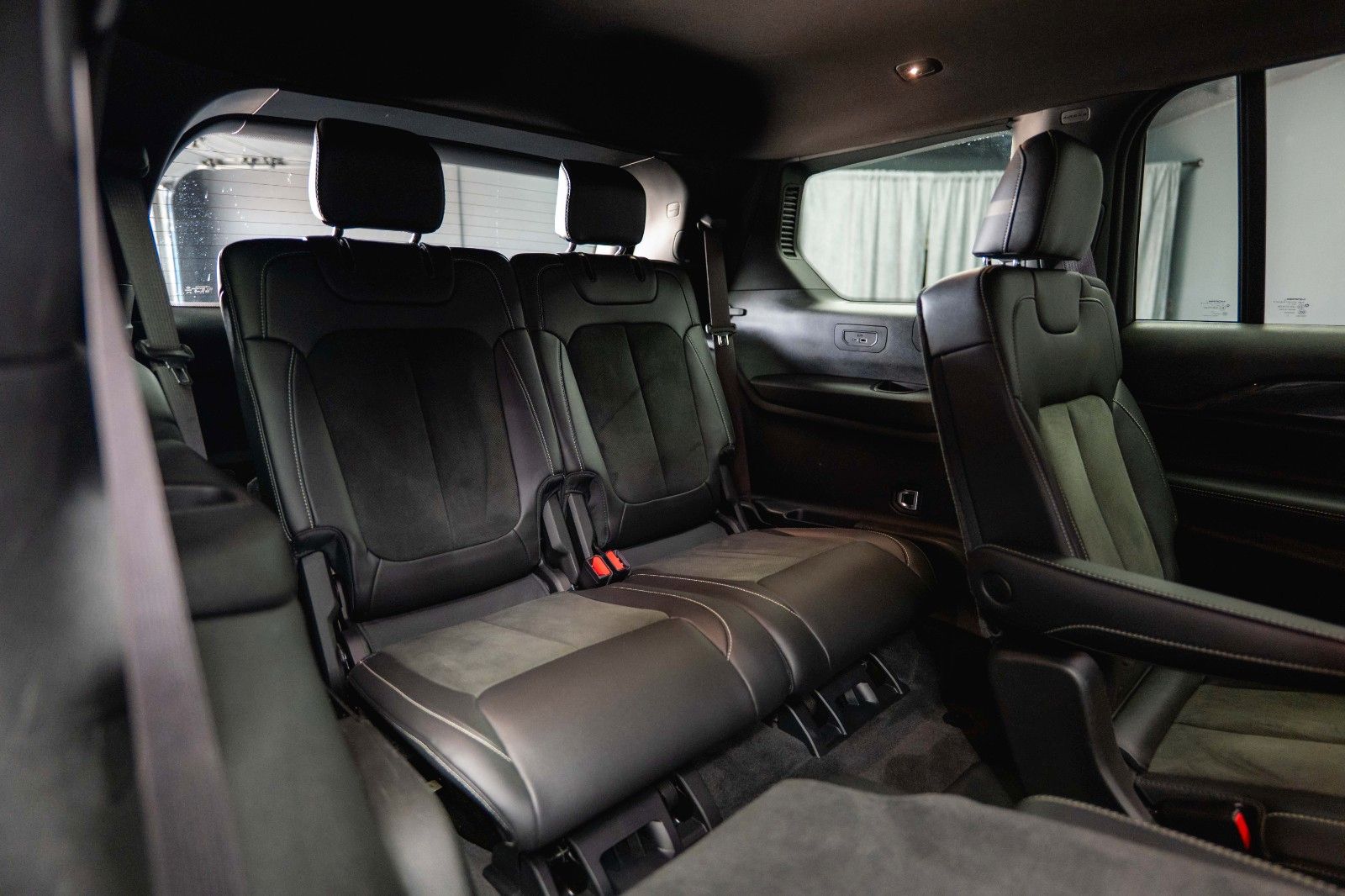 Fahrzeugabbildung Jeep Grand Cherokee 3.6 4x4 L Altitude Mod. 2022 19%