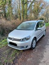 Volkswagen VW Touran Trendline 1,6 TDI BlueMotion - Volkswagen Touran: TDI Bluemotion