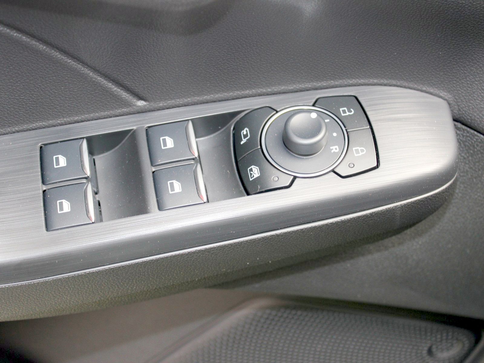 Fahrzeugabbildung Ford Kuga Plug-In Hybrid Titanium