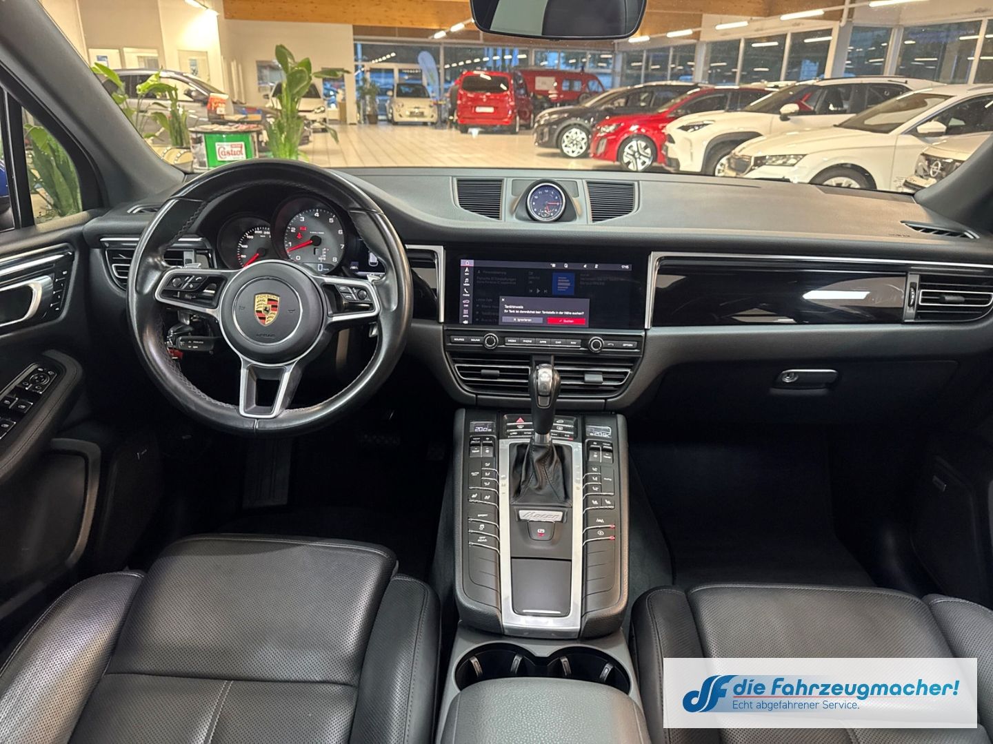 Fahrzeugabbildung Porsche Macan S El. Panodach Navi Memory Sitze Soundsyst