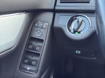 Mercedes-Benz C 180 T Kompressor Avantgarde*NAVI*XENON*SHZ