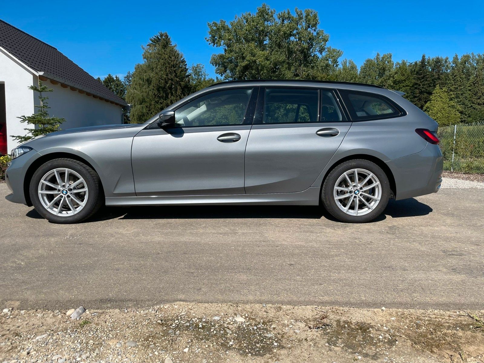 BMW 320d xDrive Touring DAB Navi LED Garantie Curved foto 3