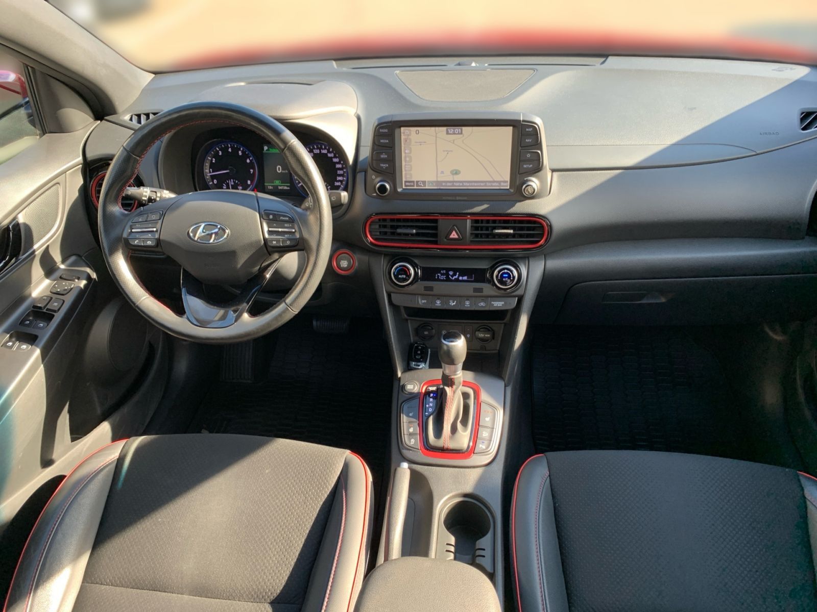 Fahrzeugabbildung Hyundai KONA 1.6 T-GDI Unique Navi LED