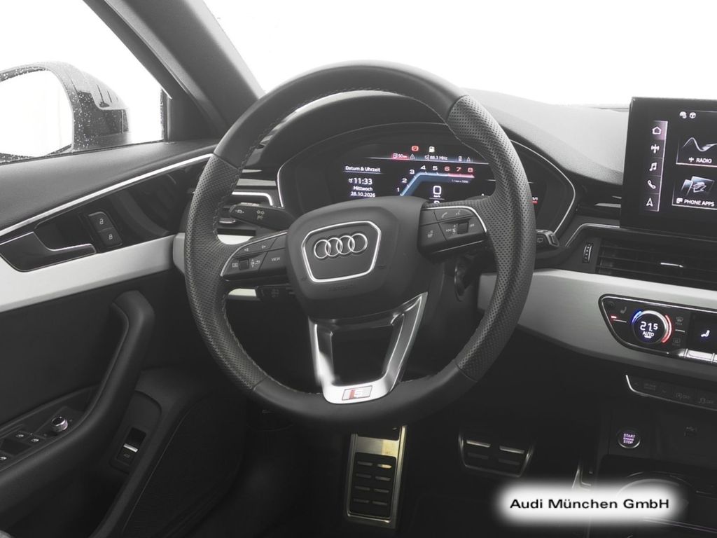 AUDI A4 2024