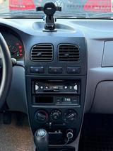 Kia Rio 1.5 - Kia aus 2001