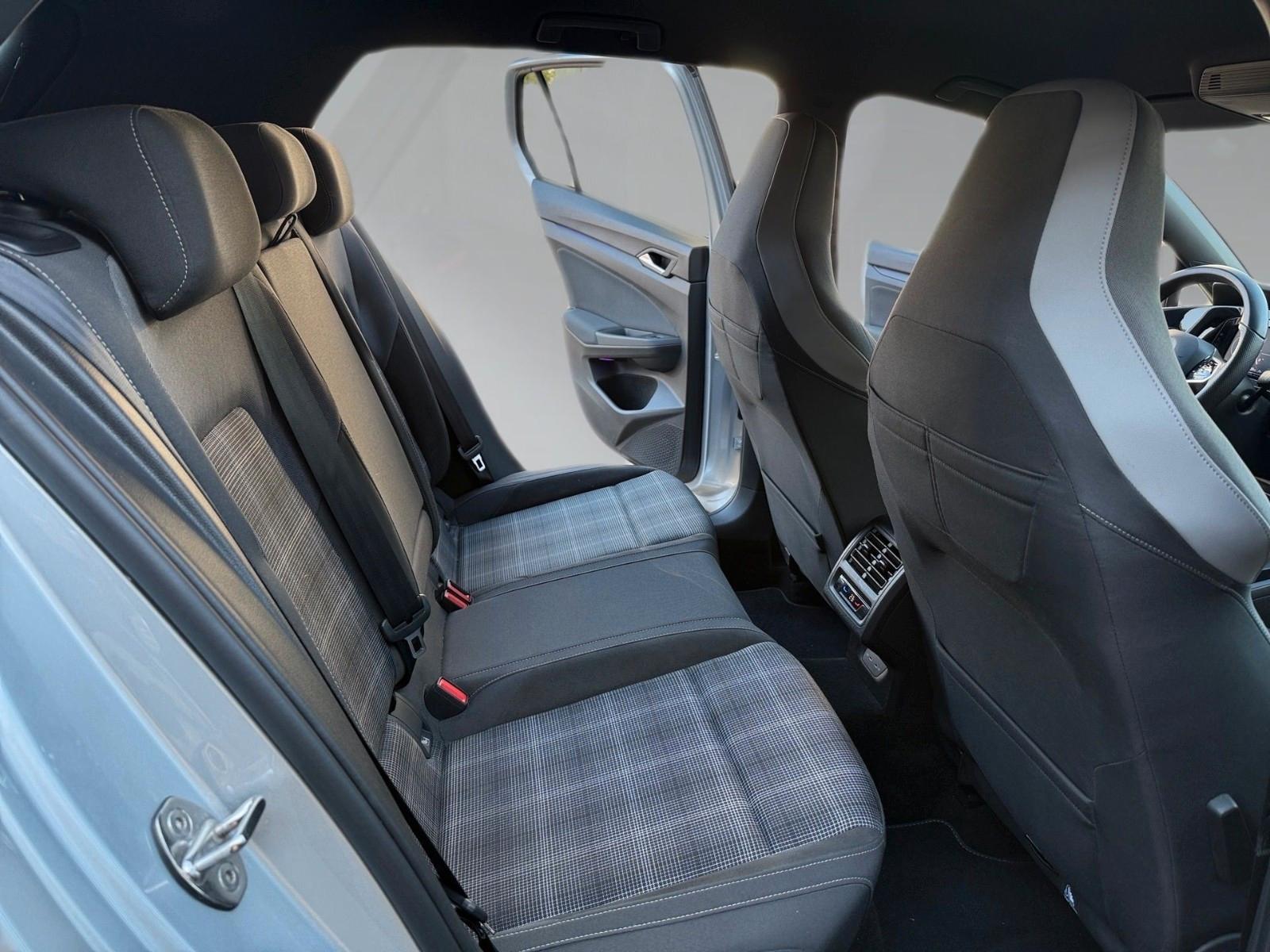 Volkswagen Golf VIII LIM. GTD BLACK-STYLE TRAUM, миниатюра 10