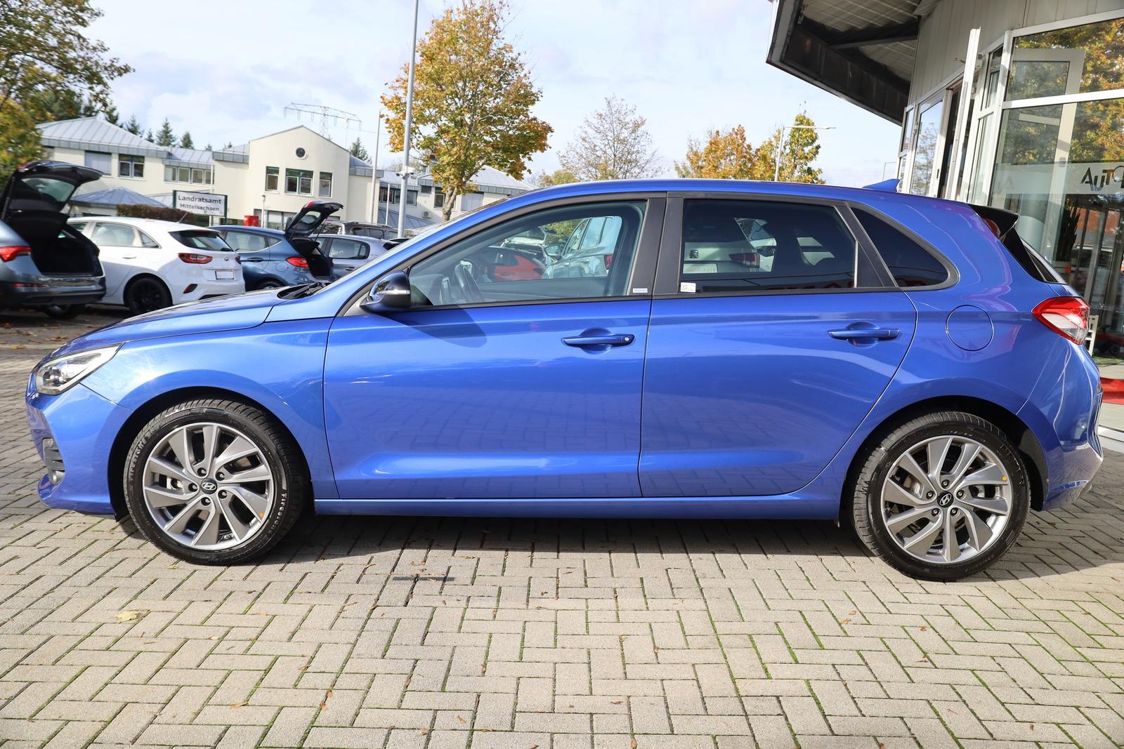 Hyundai i30 1.4 T-GDI Passion + LED Navi Kamera DAB USB