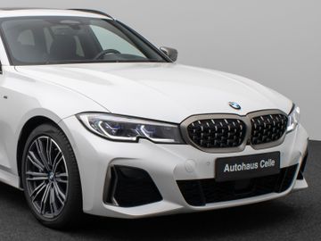 Fahrzeugabbildung BMW M340d xDr Tour HUD ACC Kamera 360° Pano HiFi