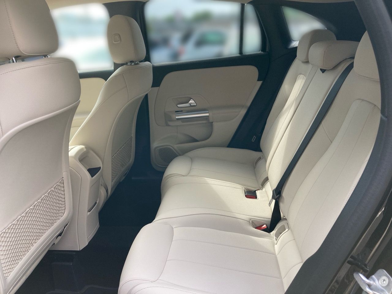 Mercedes-Benz GLA 180 LED Keyl-GO Kamera Laderaump Klimaautom foto 11