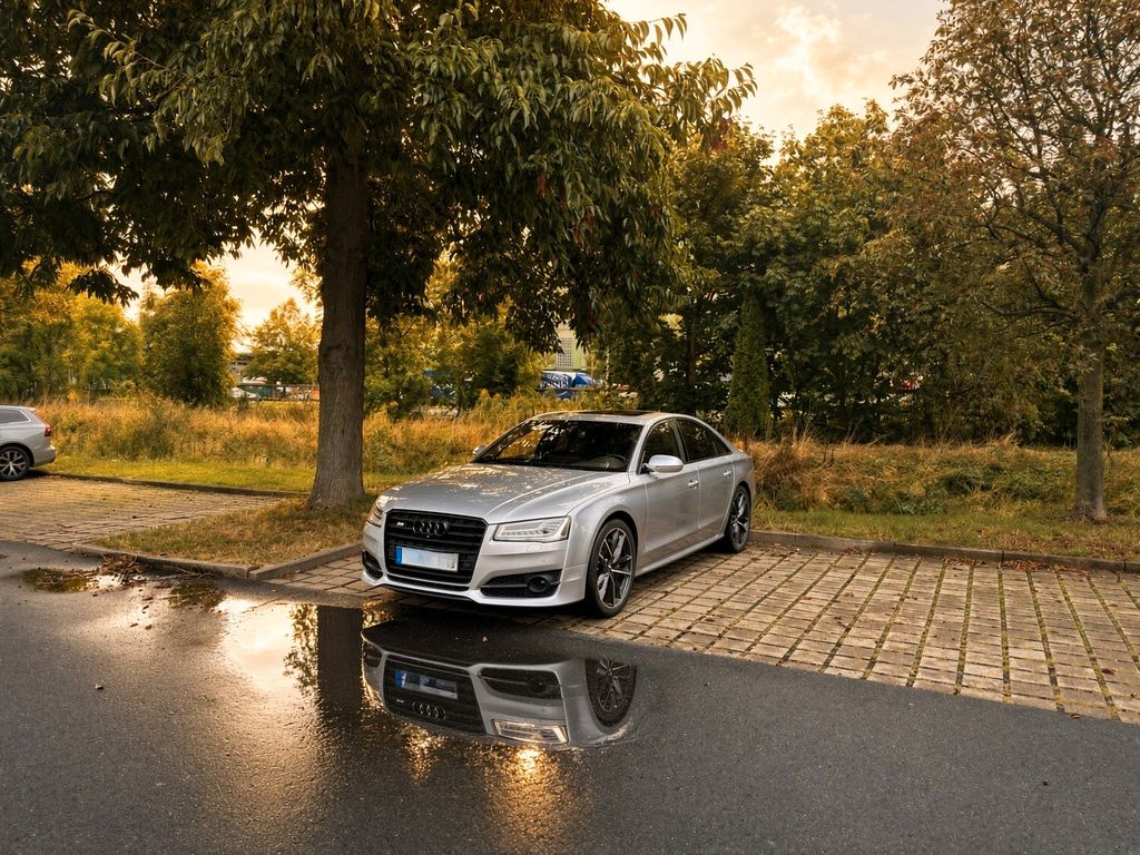 Image of Audi S8
