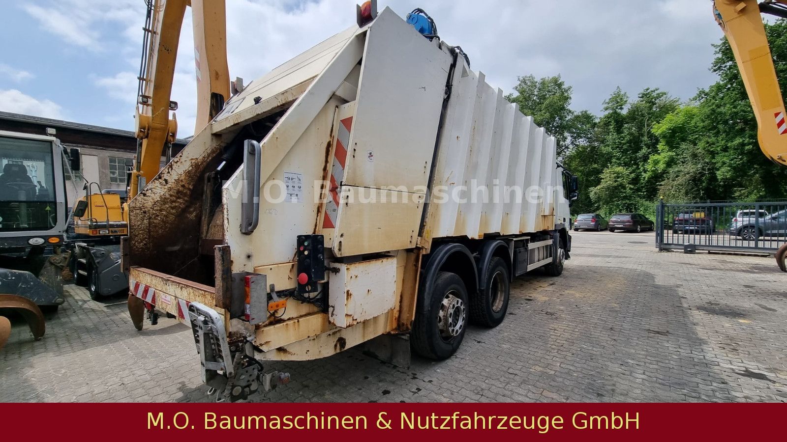 Fahrzeugabbildung Mercedes-Benz Actros 2532/Müllwagen/Automatik/6x2/ZSA