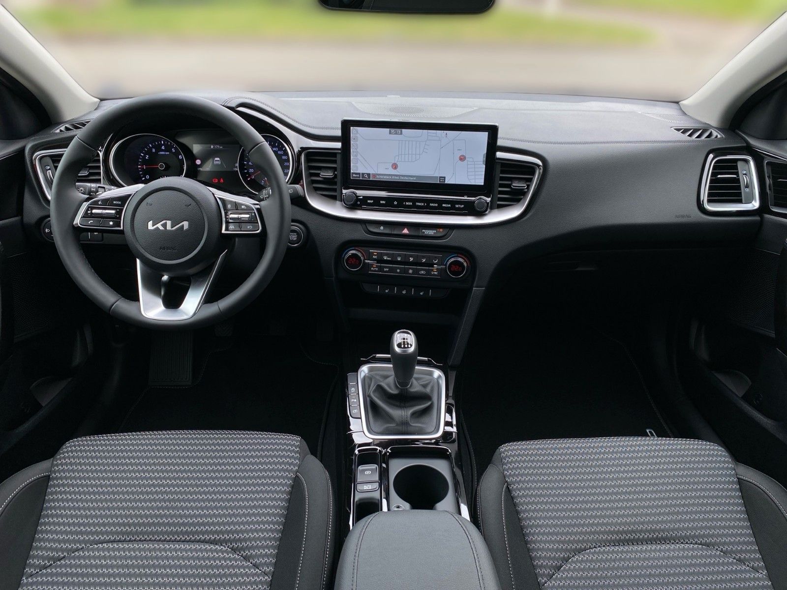 Fahrzeugabbildung Kia CEED_5 1.0T 100 ULTIMATE STD