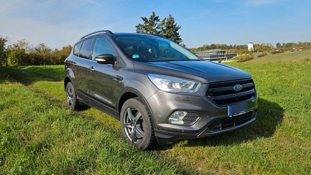 Ford Kuga 1,5 EcoBoost 4x2 110kW COOL & CONNECT C...