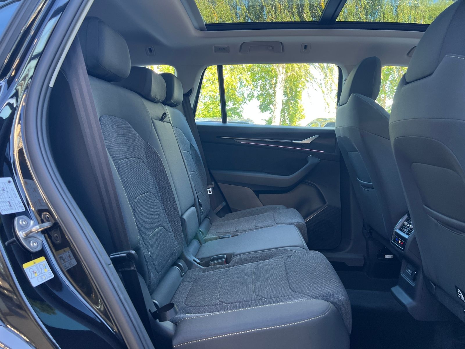 Fahrzeugabbildung SKODA Kodiaq Selection 2.0 TDI DSG *AHK,LED,Navi,Panor